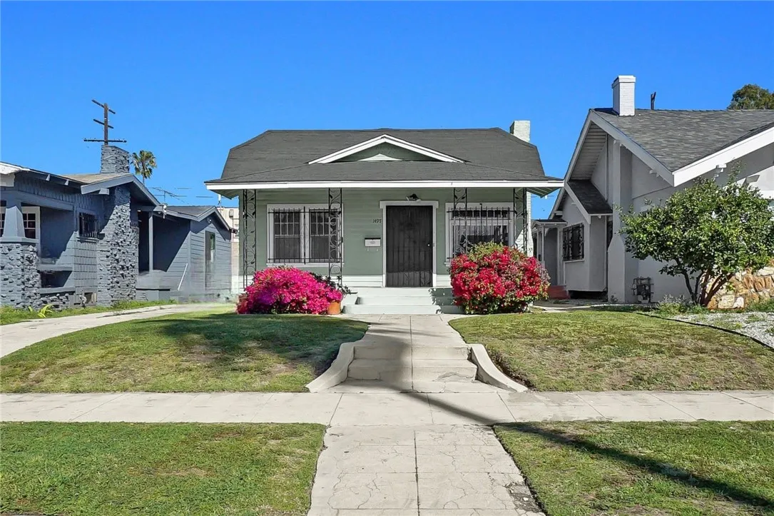 1497 W 47th Street, Los Angeles, California 90062 home-pic-2