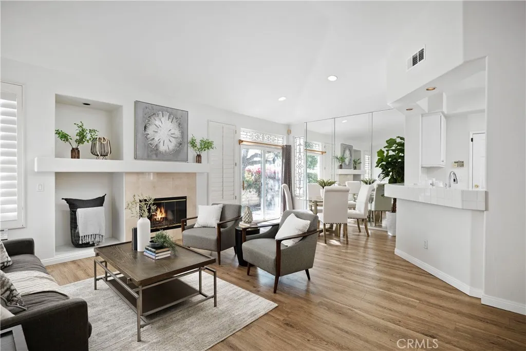 21325 Mazatlan, Mission Viejo, California 92692 home-pic-3