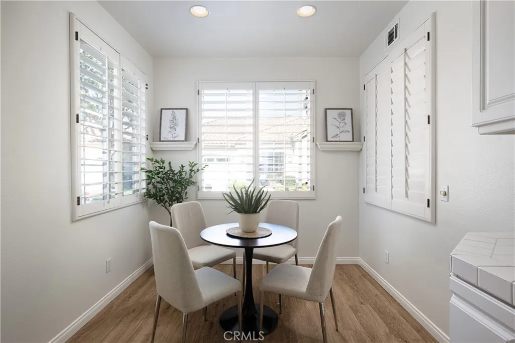21325 Mazatlan, Mission Viejo, California 92692 home-pic-10