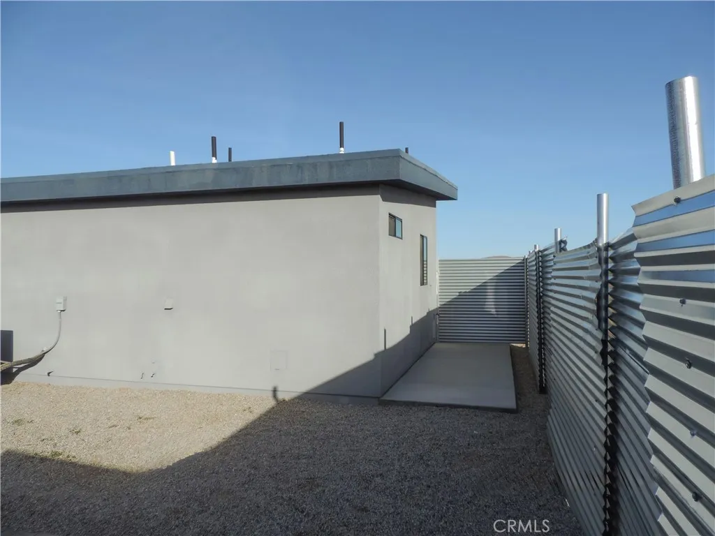 2470 Delgada, Landers, California 92285 home-pic-22