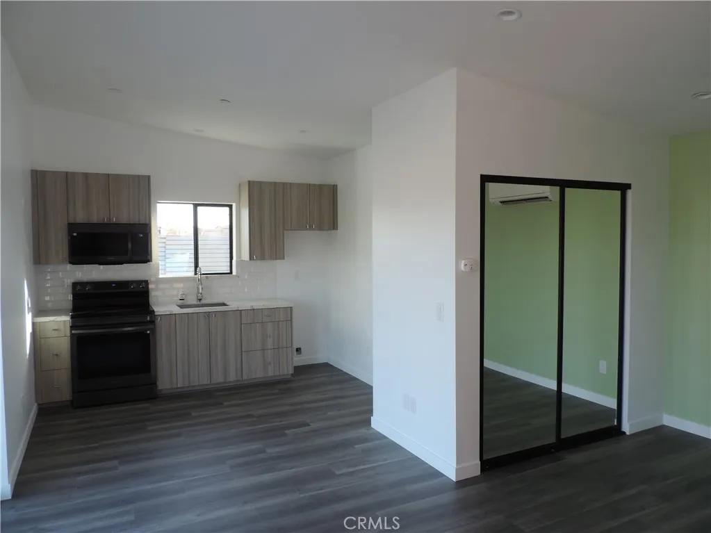 2470 Delgada, Landers, California 92285 home-pic-8