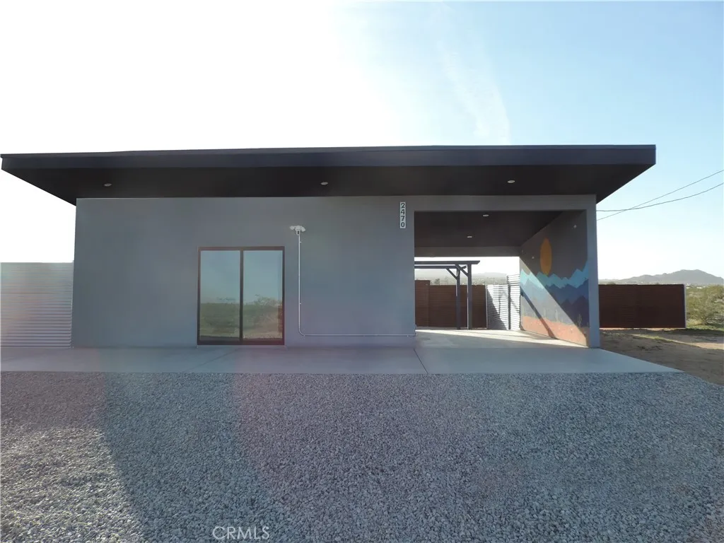 2470 Delgada, Landers, California 92285 home-pic-16