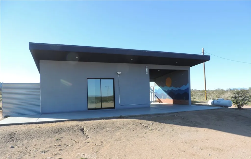 2470 Delgada, Landers, California 92285 home-pic-1