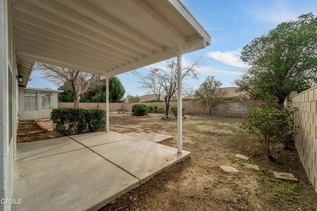 43323 Honeybee Lane, Lancaster, California 93536 home-pic-21