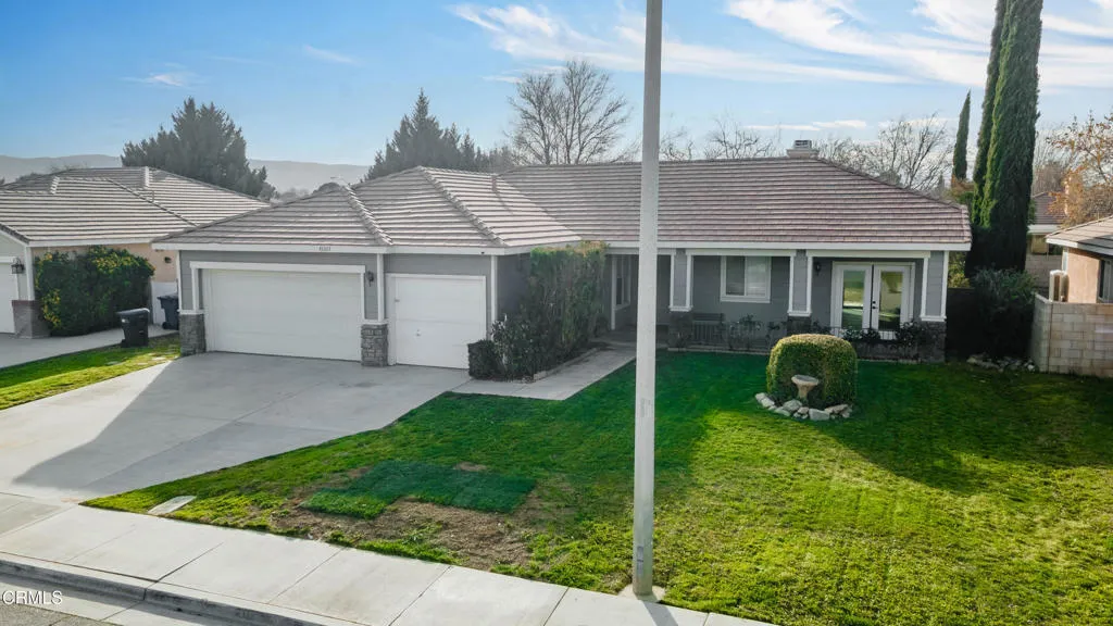 43323 Honeybee Lane, Lancaster, California 93536 home-pic-2
