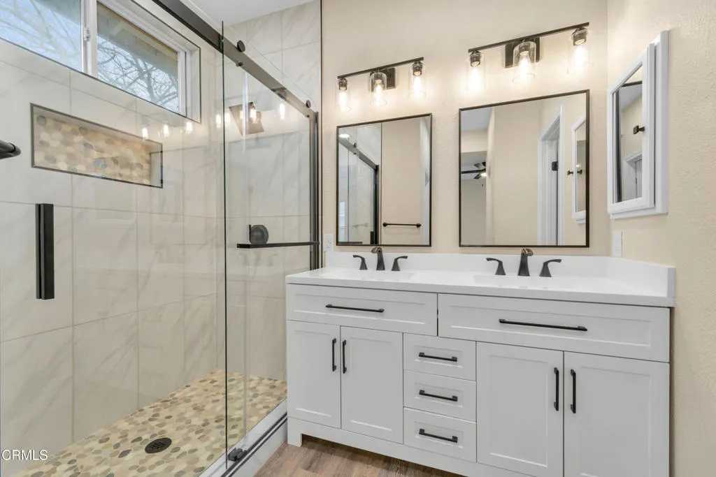 43323 Honeybee Lane, Lancaster, California 93536 home-pic-13