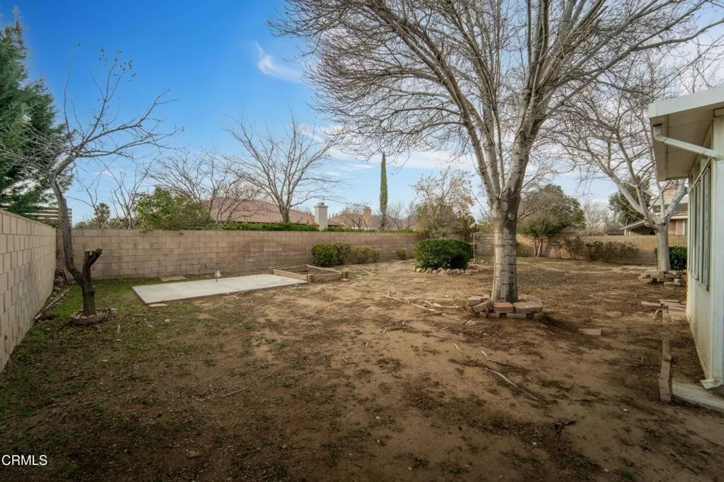 43323 Honeybee Lane, Lancaster, California 93536 home-pic-23