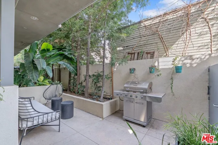 Private Outdoor Patio