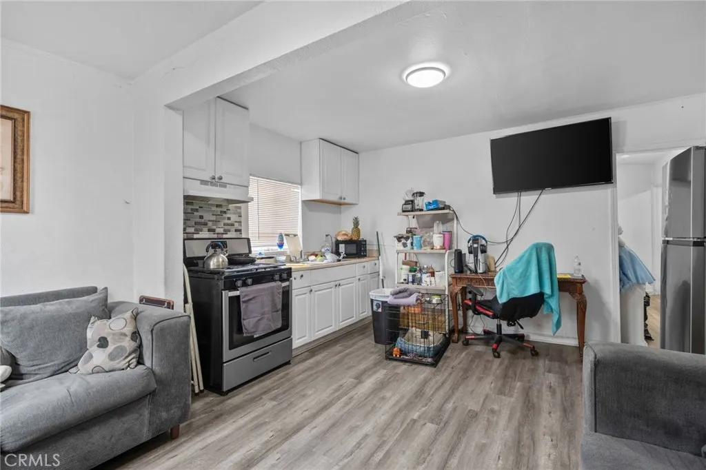 9538 Compton, Los Angeles, California 90002 home-pic-14