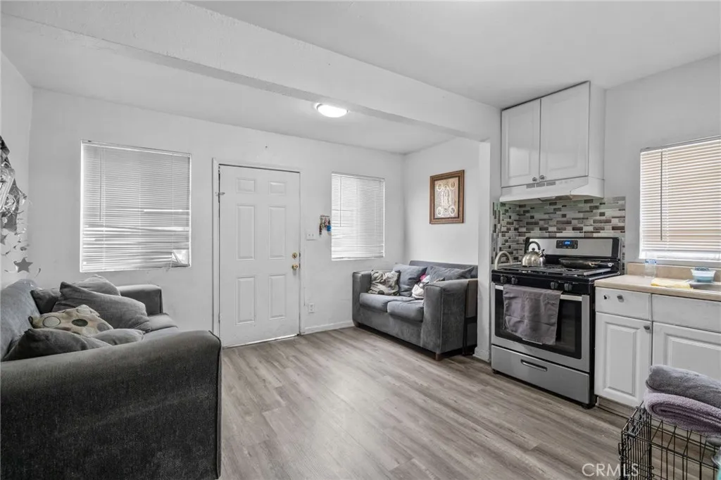 9538 Compton, Los Angeles, California 90002 home-pic-15