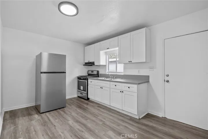 Unit 9542 2/1 kitchen