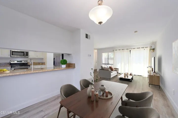 017_property_b618_28955_oakpath_drive_01