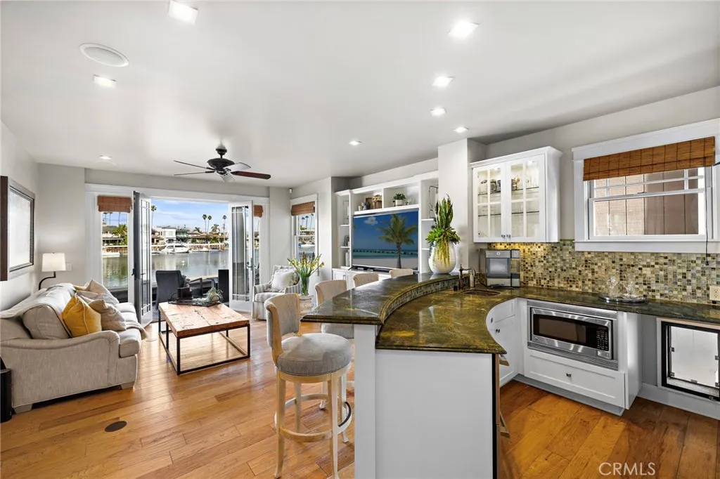 5503 E Ocean Boulevard, Long Beach, California 90803 home-pic-9