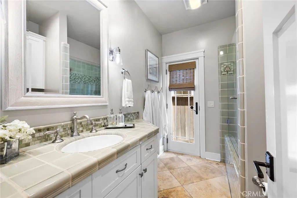 5503 E Ocean Boulevard, Long Beach, California 90803 home-pic-17
