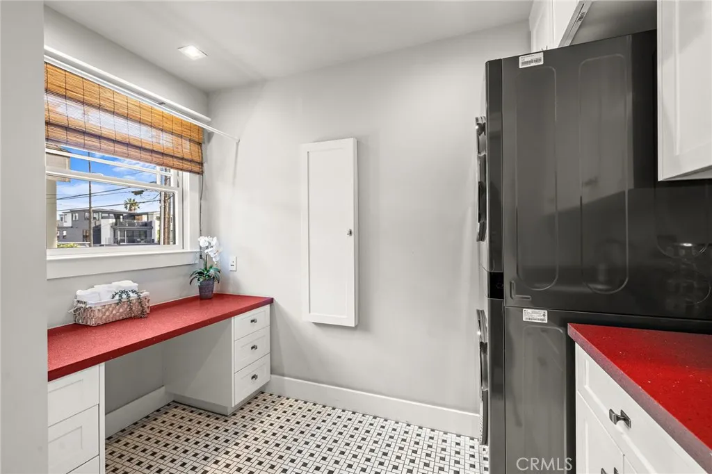 5503 E Ocean Boulevard, Long Beach, California 90803 home-pic-33