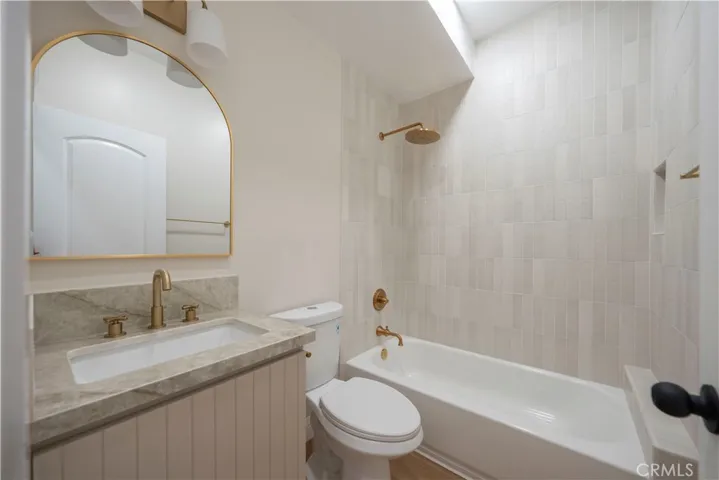 1820 E 2nd, Long Beach, California 90802