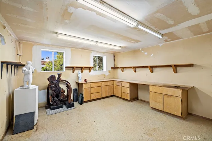 2555 Temple Hills Drive, Laguna Beach, California 92651