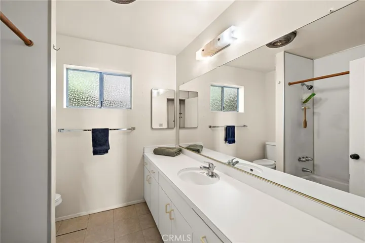 2555 Temple Hills Drive, Laguna Beach, California 92651