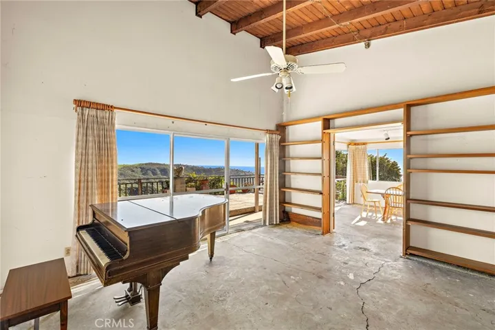 2555 Temple Hills Drive, Laguna Beach, California 92651