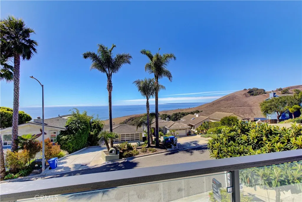 1166 Longview Avenue, Pismo Beach, California 93449 home-pic-10
