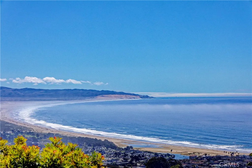 1166 Longview Avenue, Pismo Beach, California 93449 home-pic-2