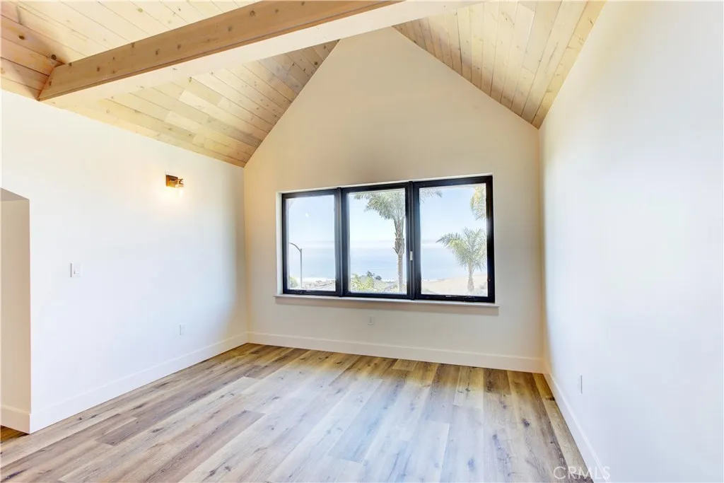1166 Longview Avenue, Pismo Beach, California 93449 home-pic-36