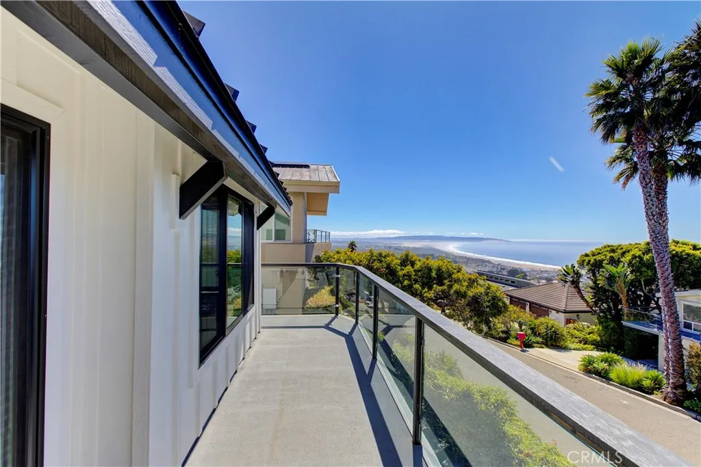 1166 Longview Avenue, Pismo Beach, California 93449 home-pic-7