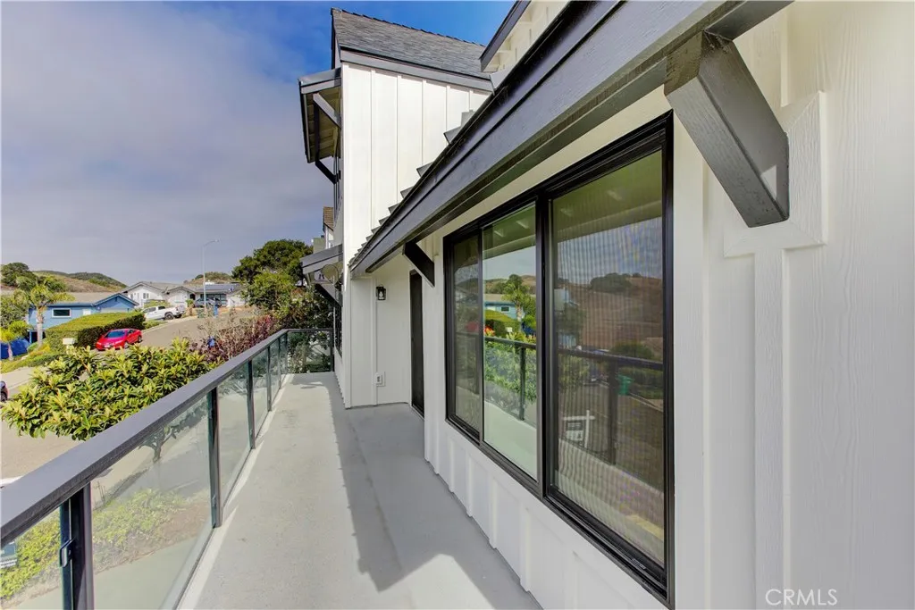 1166 Longview Avenue, Pismo Beach, California 93449 home-pic-11