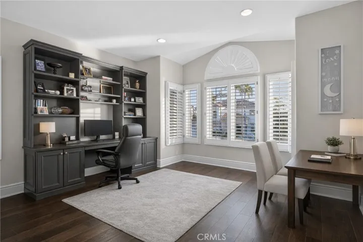 Office or 6th bedroom or?