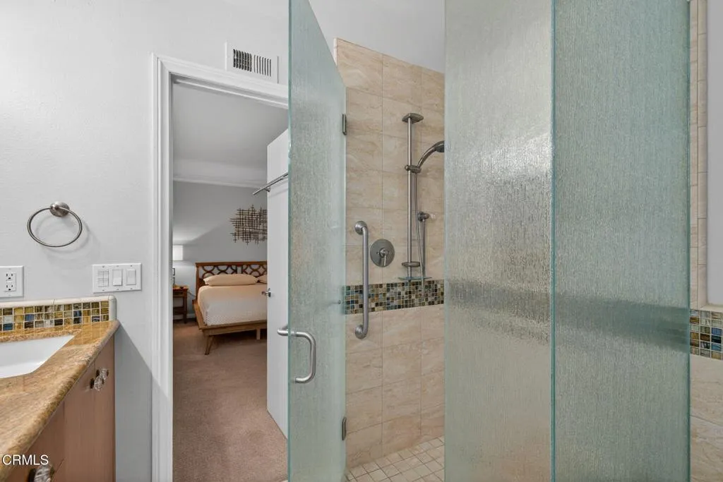236 E Bay Boulevard, Port Hueneme, California 93041 home-pic-44