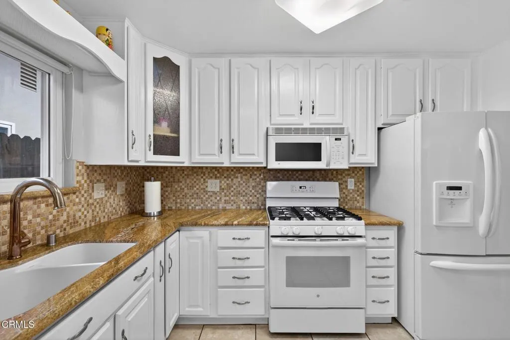 236 E Bay Boulevard, Port Hueneme, California 93041 home-pic-33