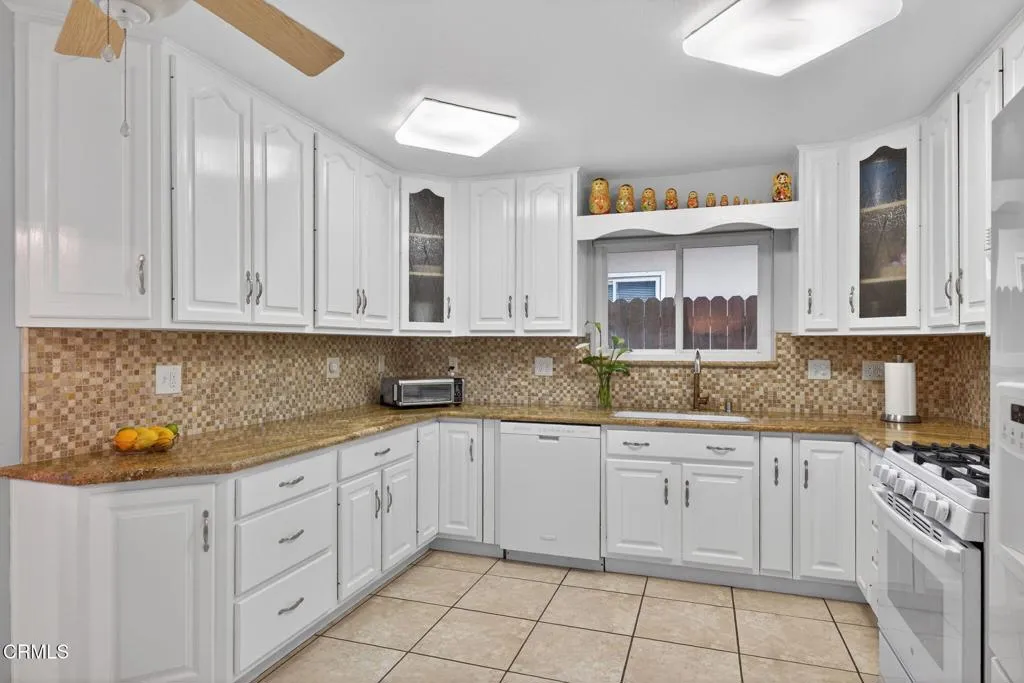 236 E Bay Boulevard, Port Hueneme, California 93041 home-pic-32