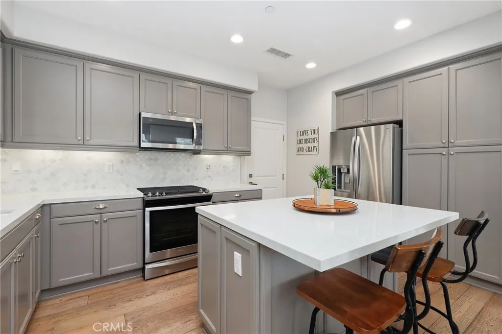 16 Fosco Street, Rancho Mission Viejo, California 92694 home-pic-18