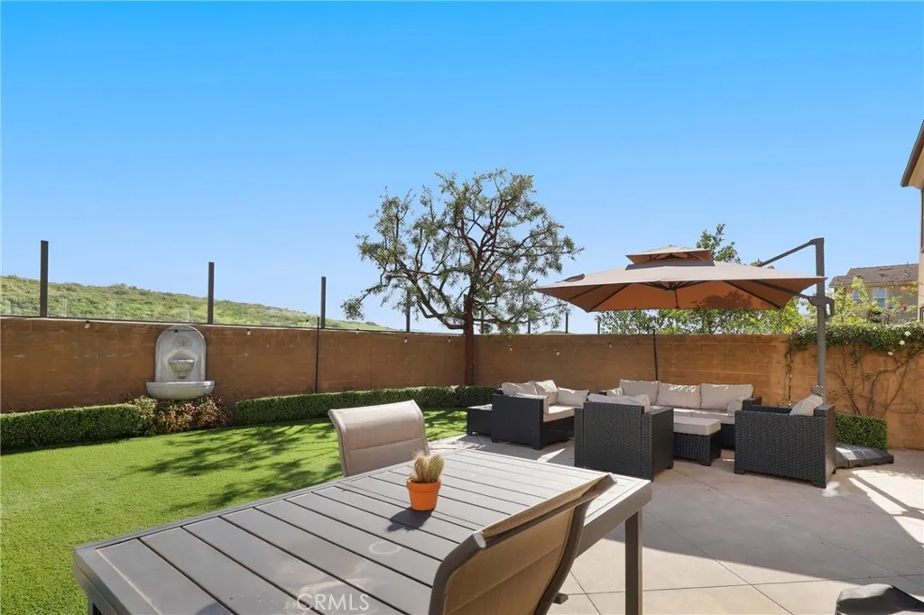 16 Fosco Street, Rancho Mission Viejo, California 92694 home-pic-2