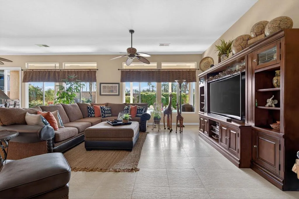80405 Portobello Drive, Indio, California 92201 home-pic-3