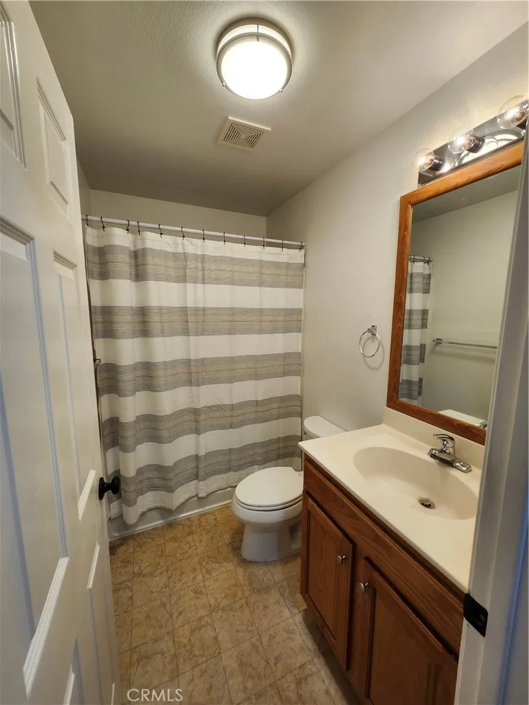 3758 Larkspur, Merced, California 95348 home-pic-37