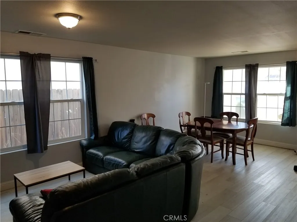 3758 Larkspur, Merced, California 95348 home-pic-11