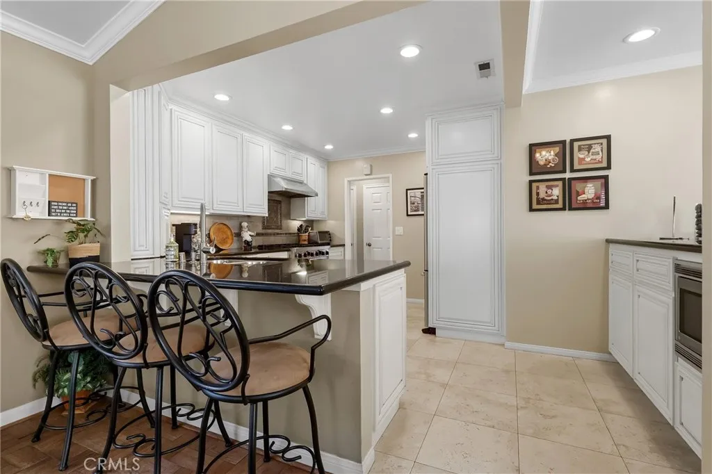 303 N Trotwood Avenue, San Pedro, California 90732 home-pic-17
