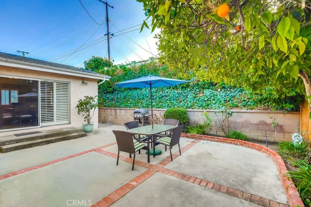 303 N Trotwood Avenue, San Pedro, California 90732 home-pic-37