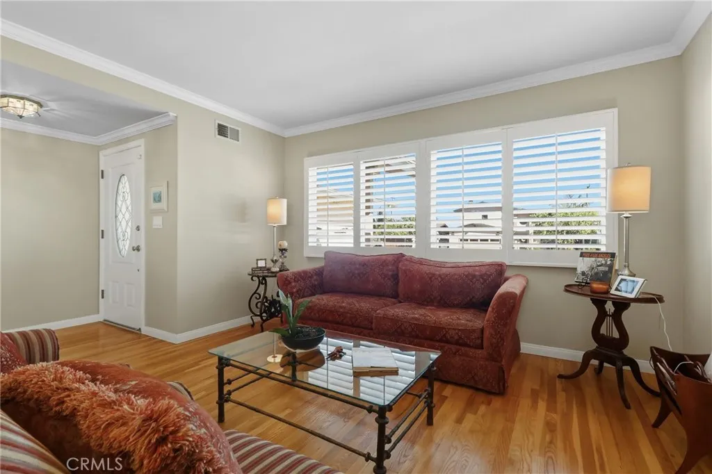 303 N Trotwood Avenue, San Pedro, California 90732 home-pic-7