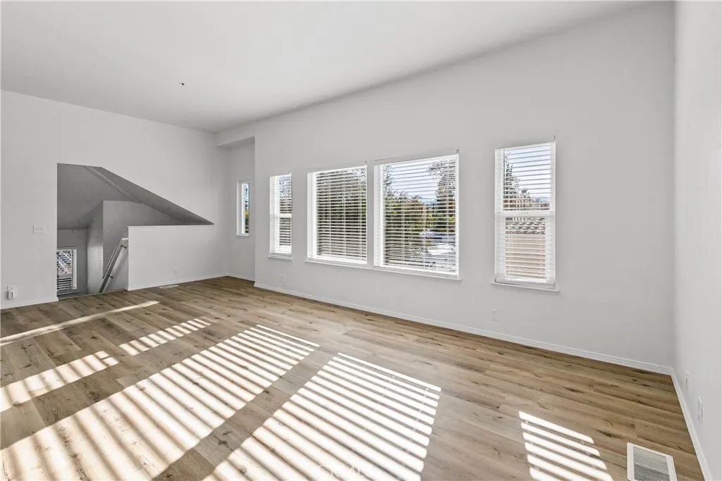 9288 El Bordo, Atascadero, California 93422 home-pic-12