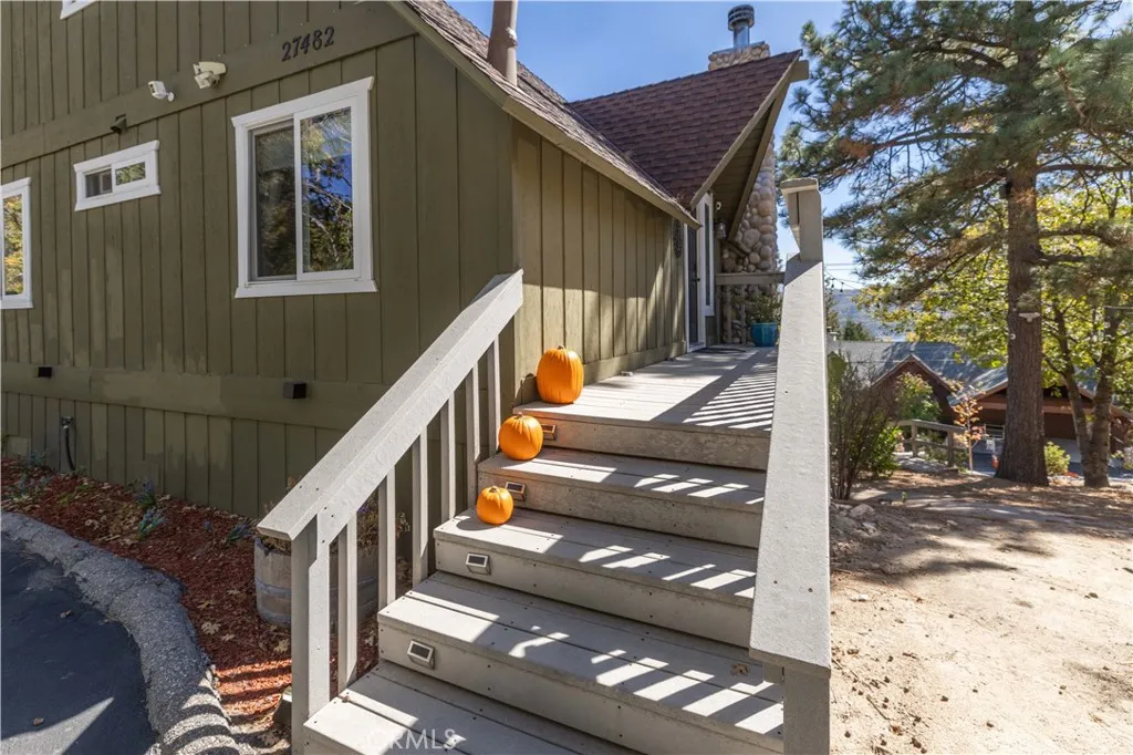 27482 Matterhorn, Lake Arrowhead, California 92352 home-pic-3