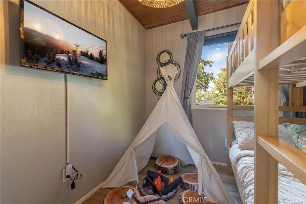 27482 Matterhorn, Lake Arrowhead, California 92352 home-pic-31