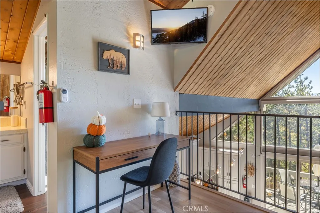 27482 Matterhorn, Lake Arrowhead, California 92352 home-pic-34