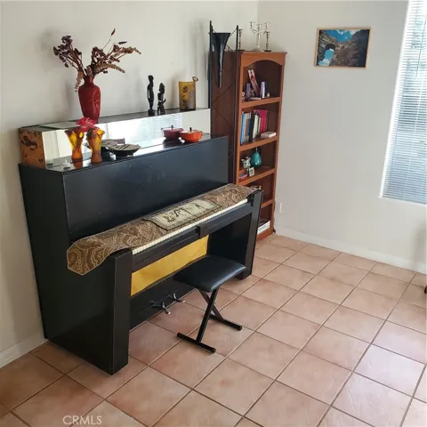1st floor bedroom sitting area

