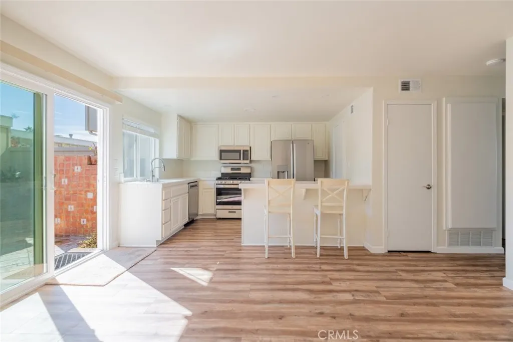 315 Spinnaker Way, Seal Beach, California 90740 home-pic-12
