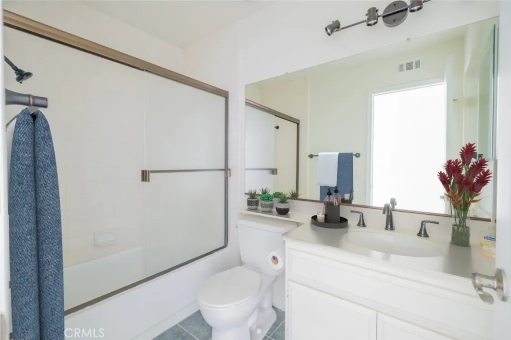 315 Spinnaker Way, Seal Beach, California 90740 home-pic-25