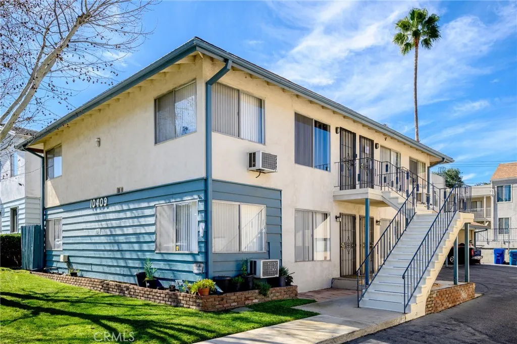 10409 Parr, Sunland, California 91040 home-pic-1