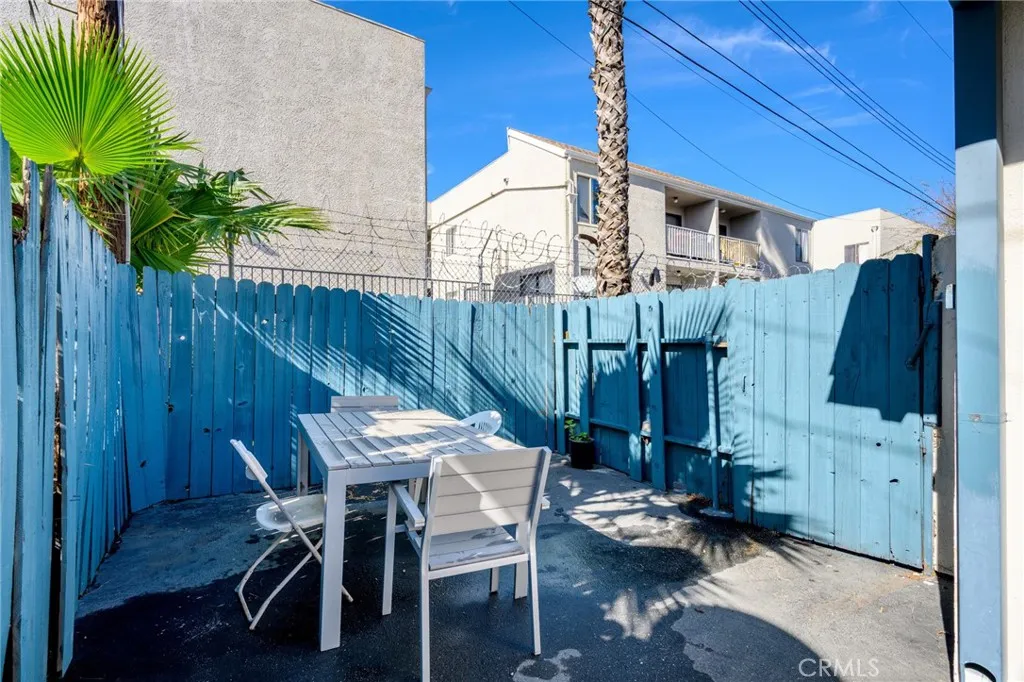 10409 Parr, Sunland, California 91040 home-pic-14
