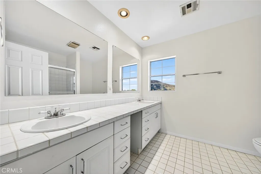 9404 Wayside, Shadow Hills, California 91040 home-pic-43